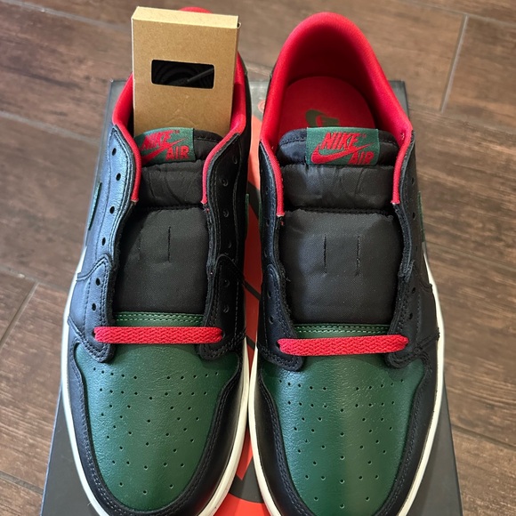 Women’s Air Jordan 1 retro low OG. I have various sizes. - Picture 3 of 4